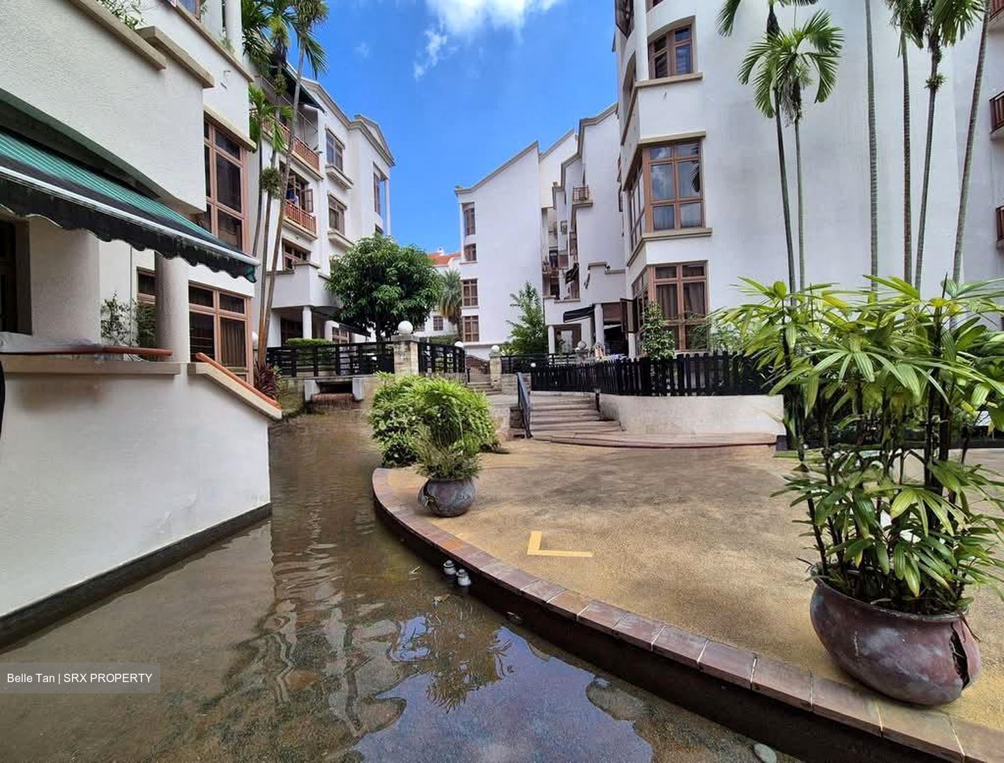 High Oak Condominium (D21), Condominium #587696061